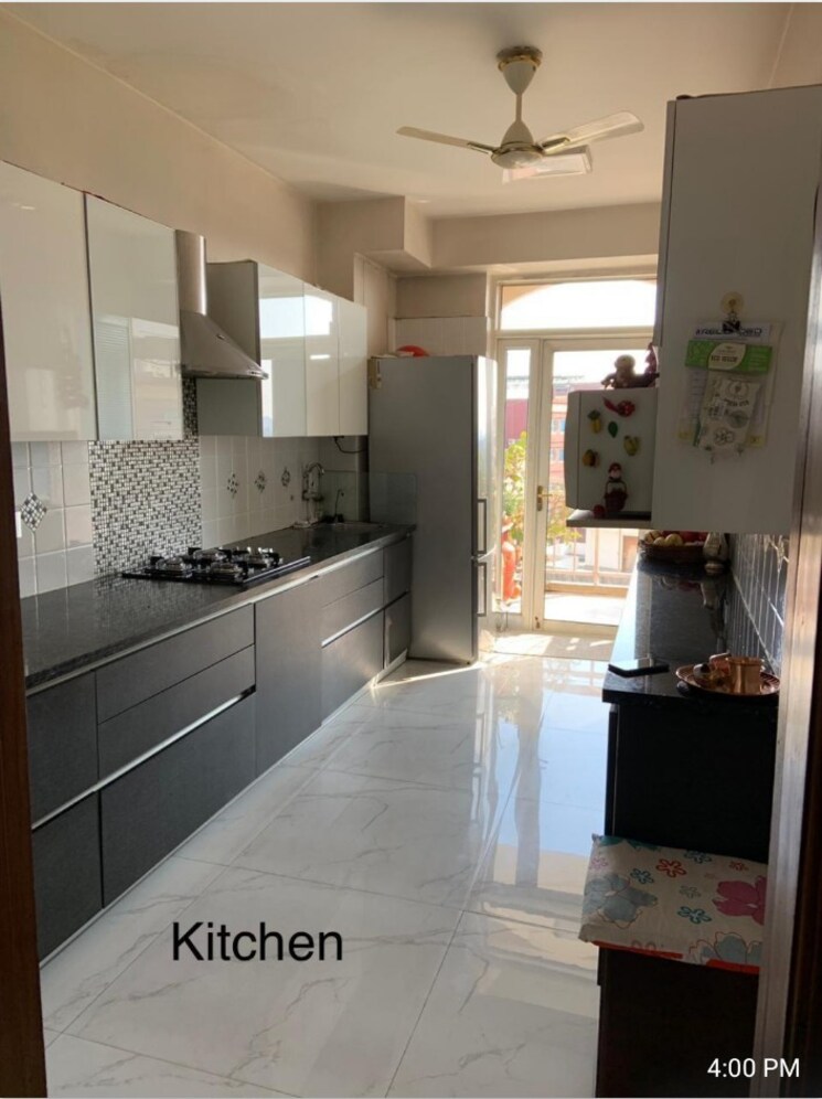 Kitchen, dlf-richmond-park 3 Bedroom 2050 Sq.Ft. Apartment In Sector 43 Gurgaon 8691366