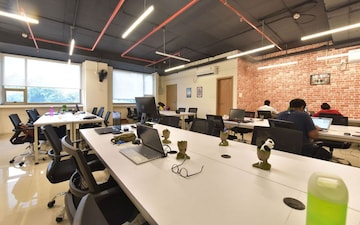 Team Area in Office Space at Scheme 140 – for Rent