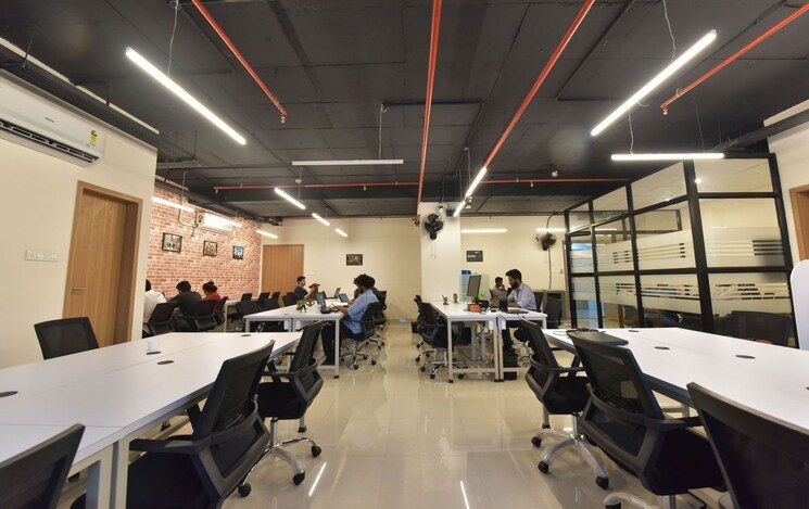 Team Area, scheme 140 Commercial Office Space 1500 Sq.Ft. In Scheme 140 Indore 8691260