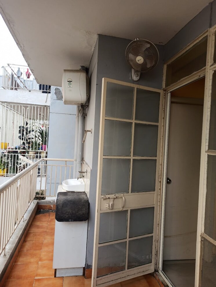 Balcony, zara-aavaas 2 Bedroom 670 Sq.Ft. Apartment In Sector 104 Gurgaon 8691441