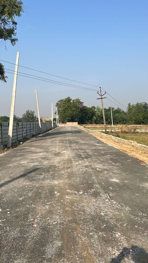  Plot For Sale in Khujauli