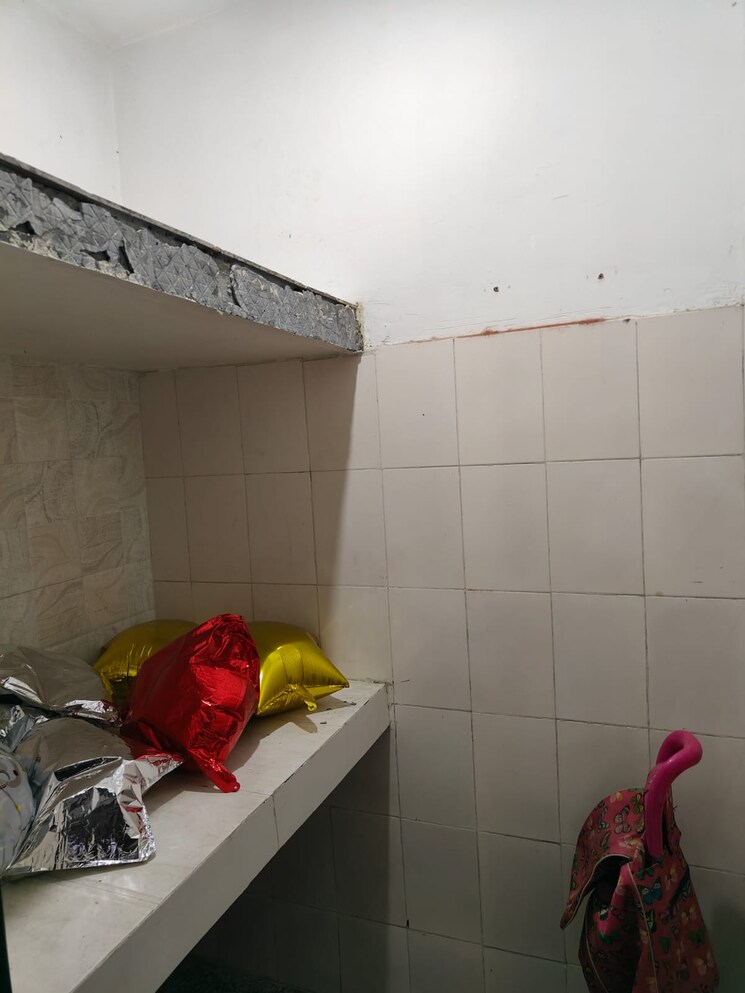 Bathroom, ardee-city 3 Bedroom 1800 Sq.Ft. Builder Floor In Sector 52 Gurgaon 8691468