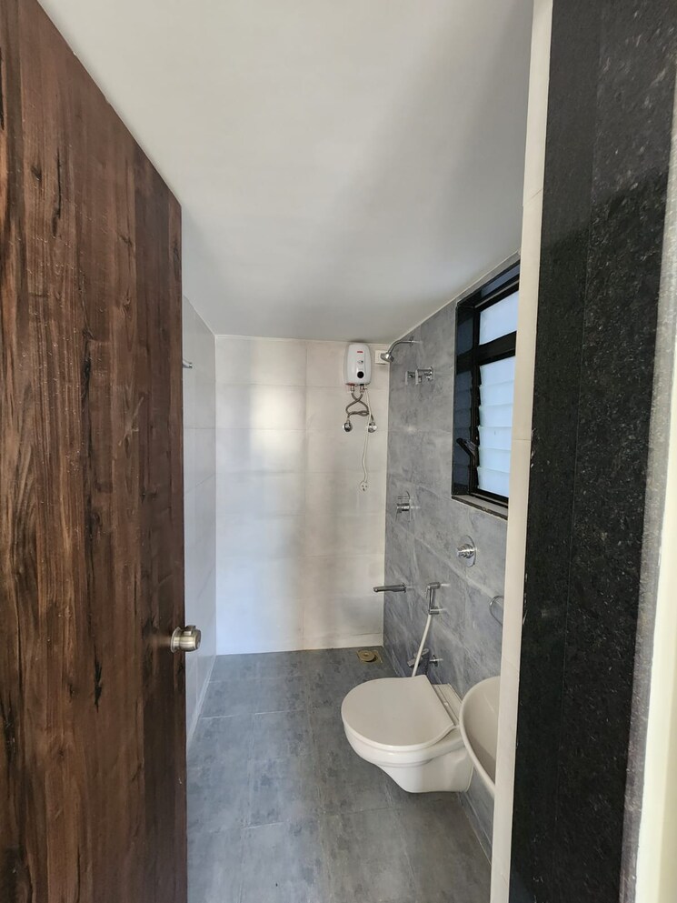 Bathroom, jp-decks 2 Bedroom 845 Sq.Ft. Apartment In Goregaon East Mumbai 8691452