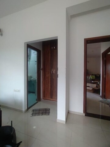 Room in 3 BHK Apartment at RS Greenwoods, Electronic City Phase ii – for Rent