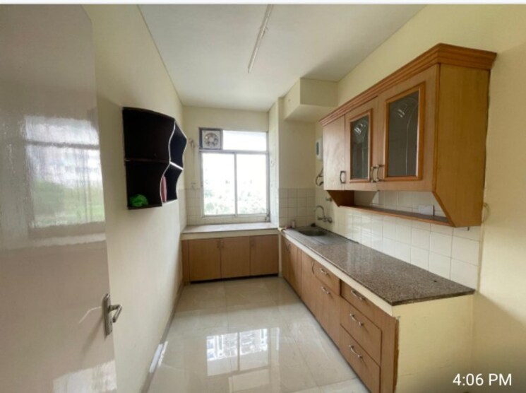 Kitchen, dlf-the-carlton-estate 3 Bedroom 1350 Sq.Ft. Apartment In Dlf Phase V Gurgaon 8691497
