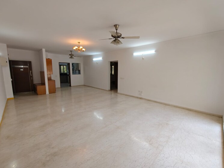 Room, acacia-lake-view 3 Bedroom 2215 Sq.Ft. Apartment In Halasuru Bangalore 8691496