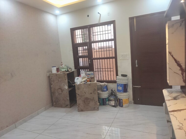 Room, patiala road 4 Bedroom 2400 Sq.Ft. Independent House In Patiala Road Zirakpur 8691645