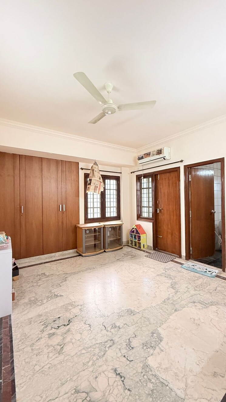 Bedroom, indiranagar 4 Bedroom 3750 Sq.Ft. Apartment In Indiranagar Bangalore 8691582