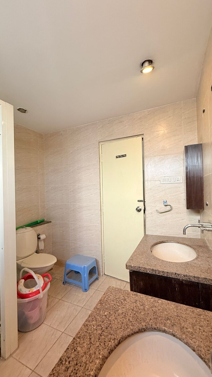 Bathroom, indiranagar 4 Bedroom 3750 Sq.Ft. Apartment In Indiranagar Bangalore 8691582
