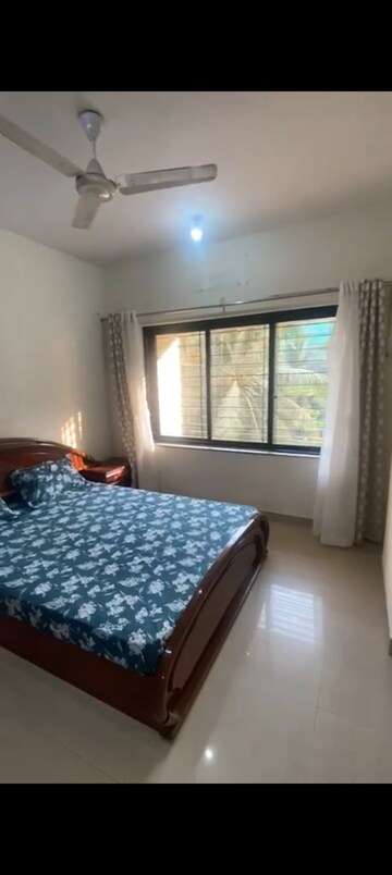 Bedroom in 2 BHK Apartment at K Raheja Palm Court, Malad West – for Rent