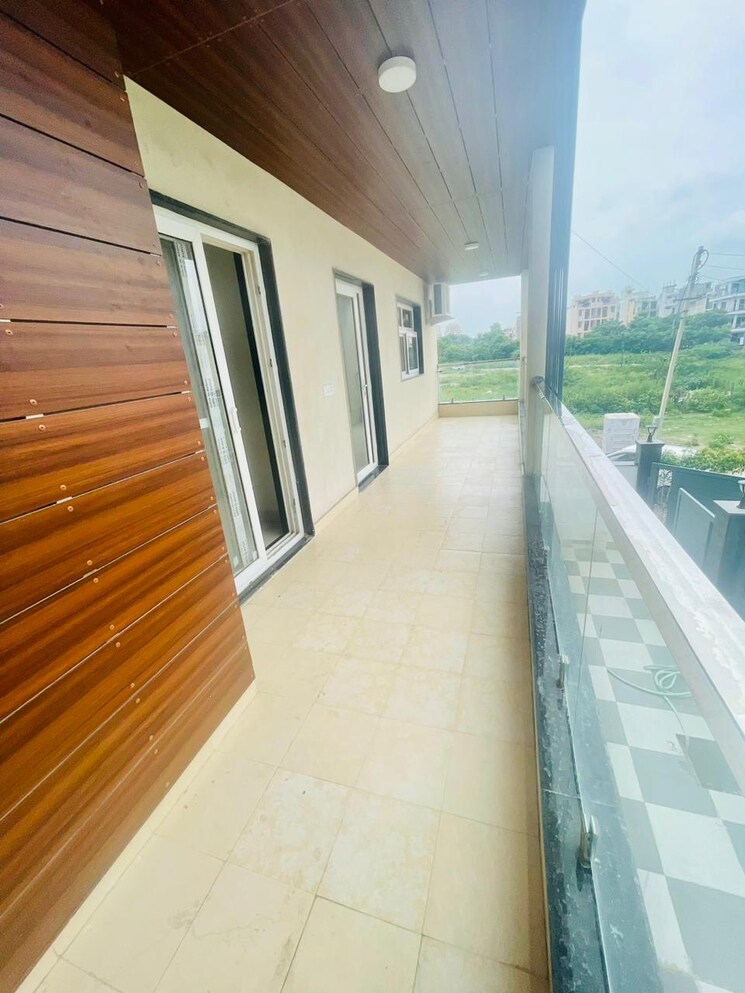 Balcony, sushant-lok-3 2 Bedroom 1400 Sq.Ft. Builder Floor In Sector 57 Gurgaon 8691622