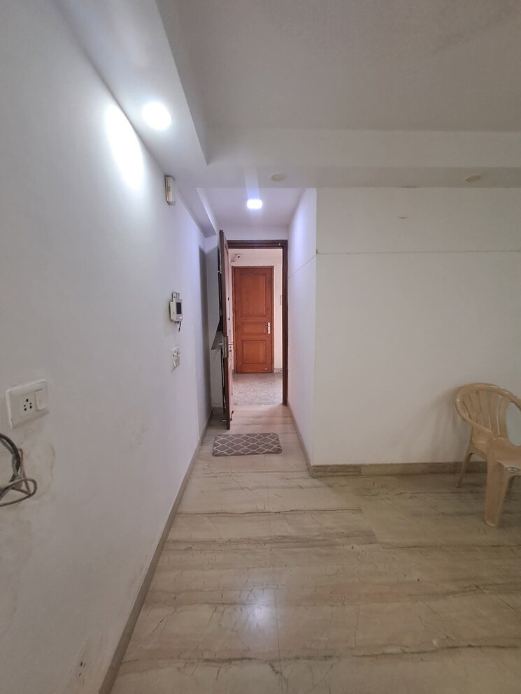 Room, malviya nagar 1 Bedroom 70 Sq.Yd. Builder Floor In Malviya Nagar Delhi 8691657