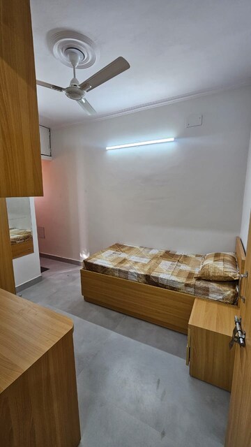 Bedroom in  Pg at Karol Bagh – for Rent