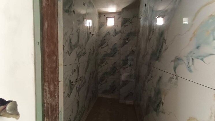 Bathroom, burari 3 Bedroom 900 Sq.Ft. Builder Floor In Burari Delhi 8691628