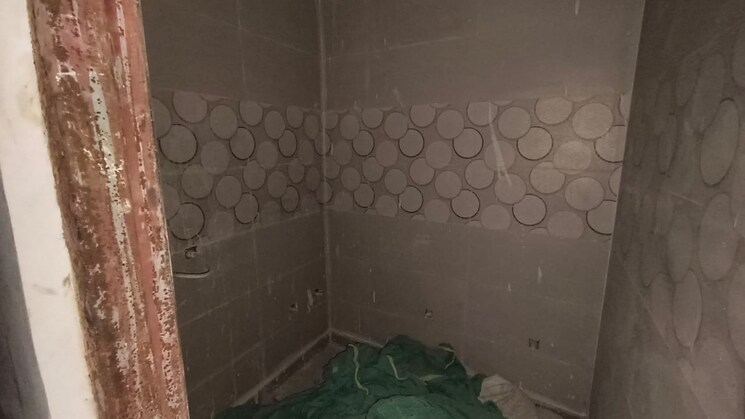 Bathroom, burari 3 Bedroom 900 Sq.Ft. Builder Floor In Burari Delhi 8691628