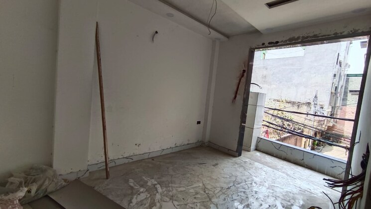Room, burari 3 Bedroom 900 Sq.Ft. Builder Floor In Burari Delhi 8691628