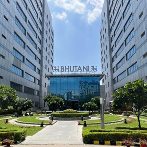  Office Space For Sale in Logix Cyber Park, Sector 59