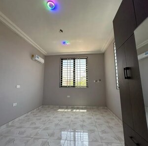 Bedroom in 4 BHK Builder Floor at Sector 37 – for Sale