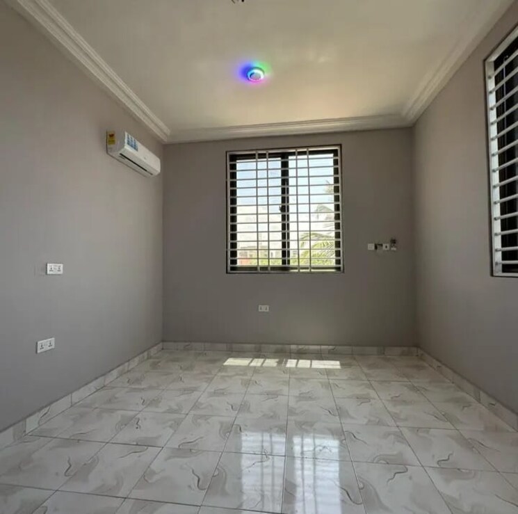 Room, sector 37 4 Bedroom 3150 Sq.Ft. Builder Floor In Sector 37 Faridabad 8691693