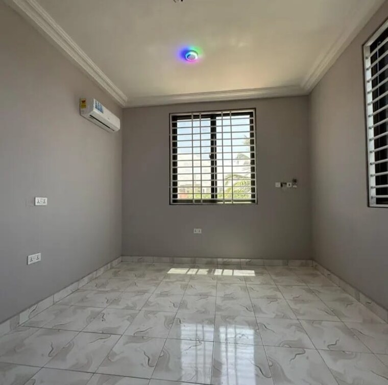 Room, sector 37 4 Bedroom 3150 Sq.Ft. Builder Floor In Sector 37 Faridabad 8691693