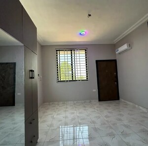 Room in 4 BHK Builder Floor at Sector 37 – for Sale