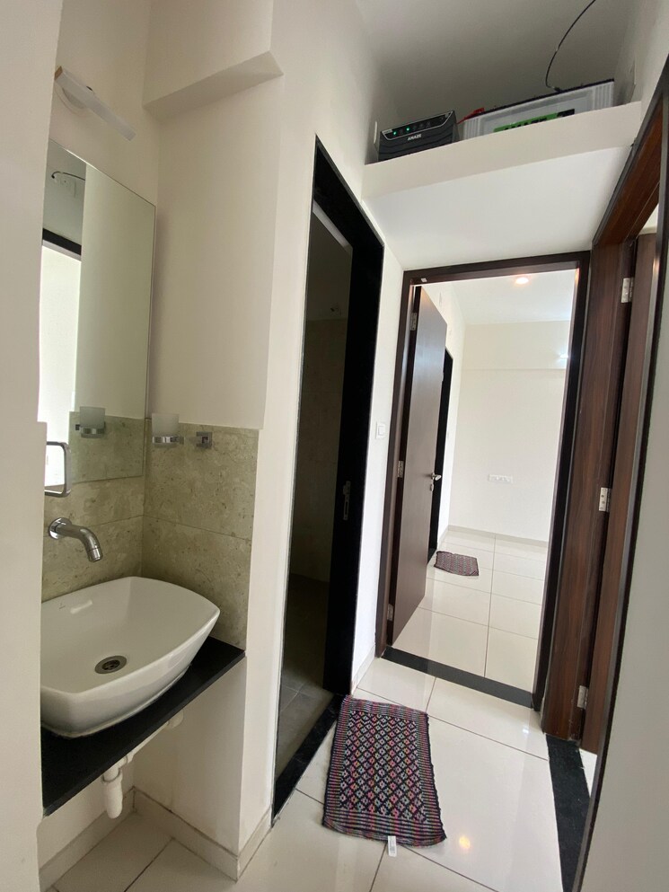 Bathroom, vj-yashone-infinitee 2 Bedroom 1070 Sq.Ft. Apartment In Tathawade Pune 8691660
