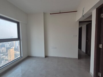 Room in 2 BHK Apartment at Ekta Tripolis, Goregaon West – for Rent