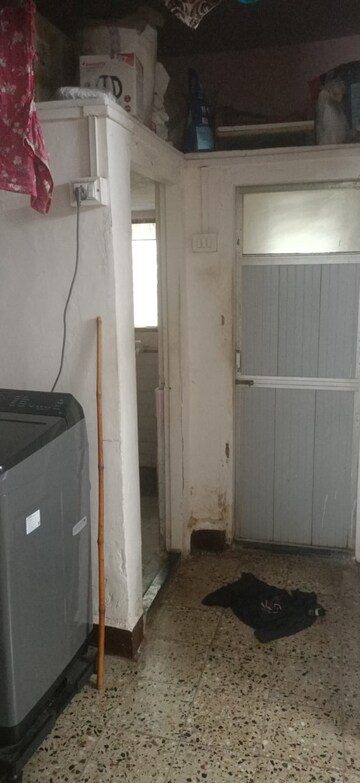 Bathroom in 1 BHK Apartment at Dombivli East – for Rent