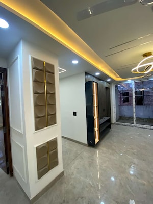 Building Lobby in 3 BHK Builder Floor at Knowledge Park V Greater Noida – for Sale