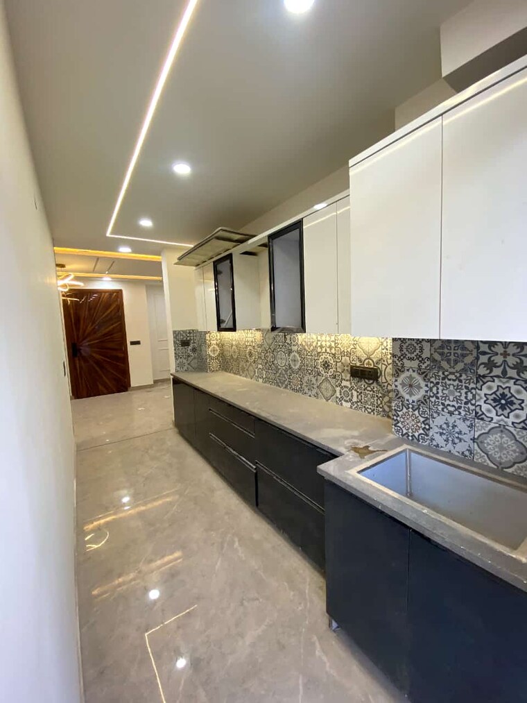 Kitchen, knowledge park v greater noida 3 Bedroom 1550 Sq.Ft. Builder Floor In Knowledge Park V Greater Noida Greater Noida 8691874