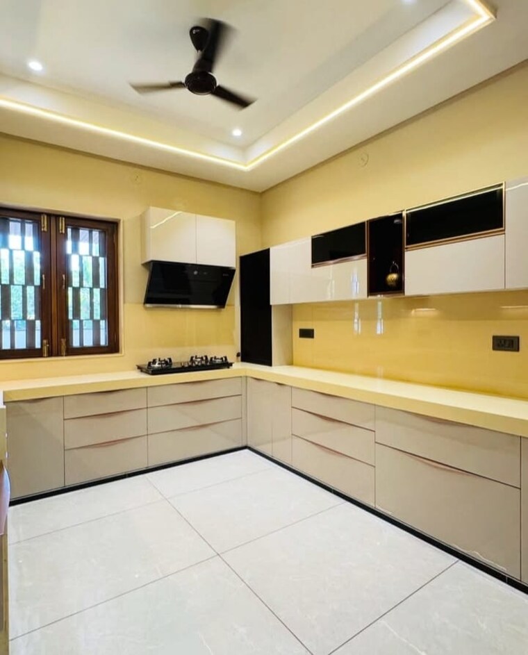 Kitchen, sector 35 5 Bedroom 4500 Sq.Ft. Builder Floor In Sector 35 Faridabad 8691846