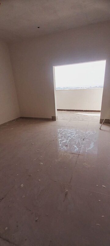 Room in 3 BHK Apartment at Hallmark Treasor, Narsingi – for Sale