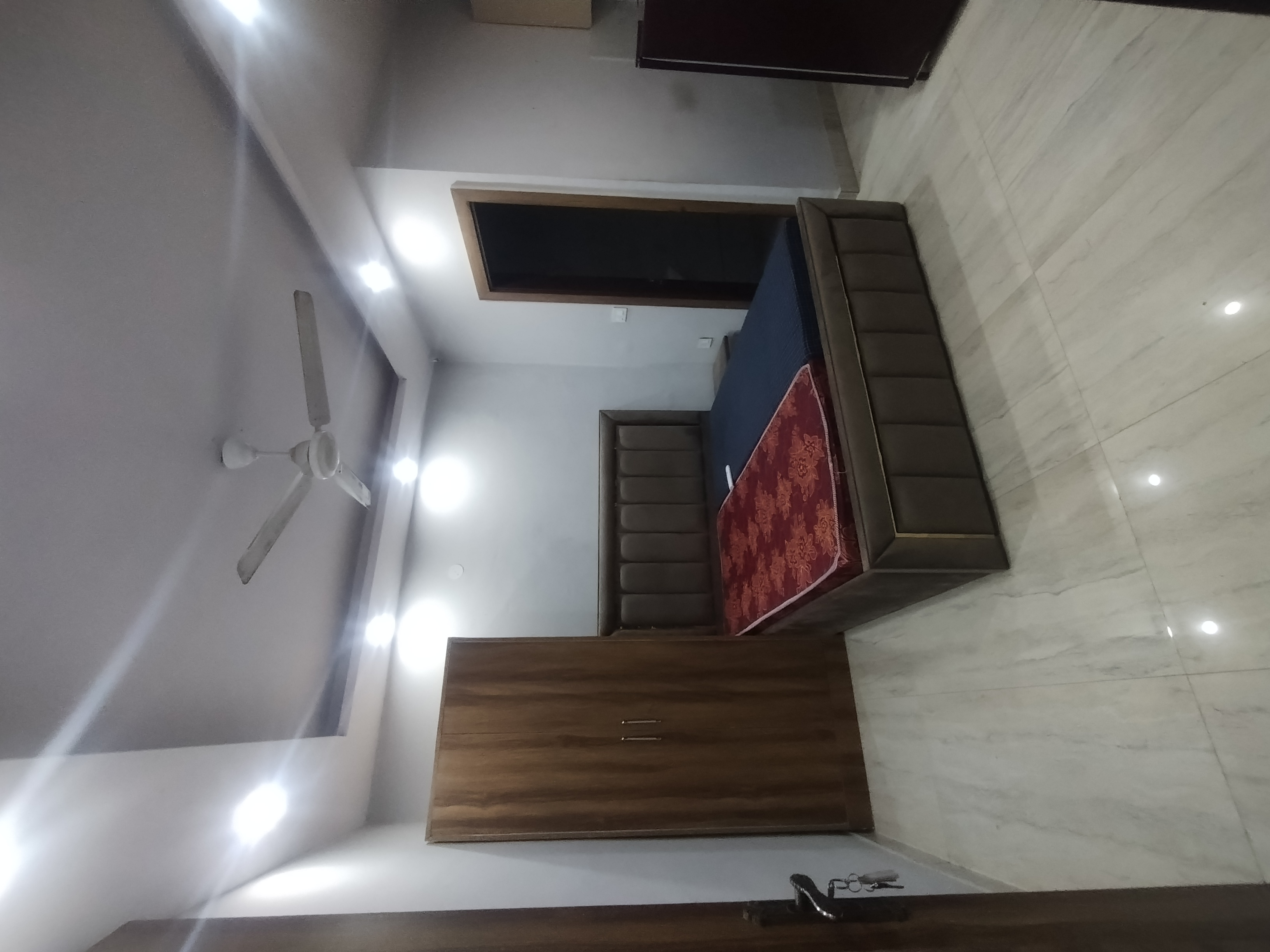 1 RkBuilder Floor For Rent in Ansal Sushant Lok I