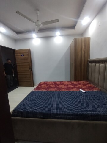 Bedroom in 1 RK Builder Floor at Ansal Sushant Lok I, Sector 43 – for Rent