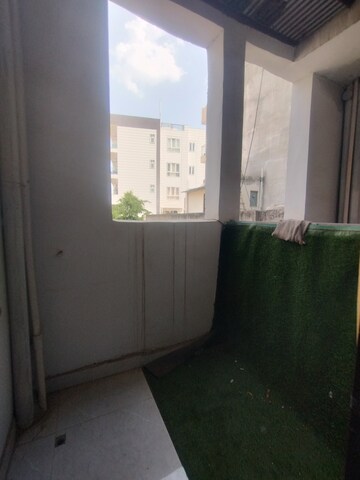 Furnished Amenities in 1 RK Builder Floor at Ansal Sushant Lok I, Sector 43 – for Rent