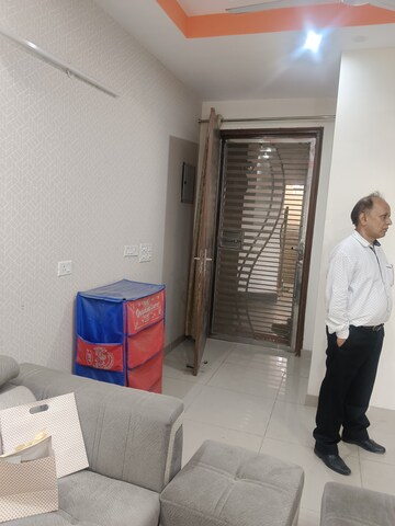 Master Bedroom in 3 BHK Apartment at Strategic Royal Court, Sector 16 Greater Noida – for Rent
