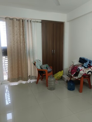 Living Room in 3 BHK Apartment at Strategic Royal Court, Sector 16 Greater Noida – for Rent