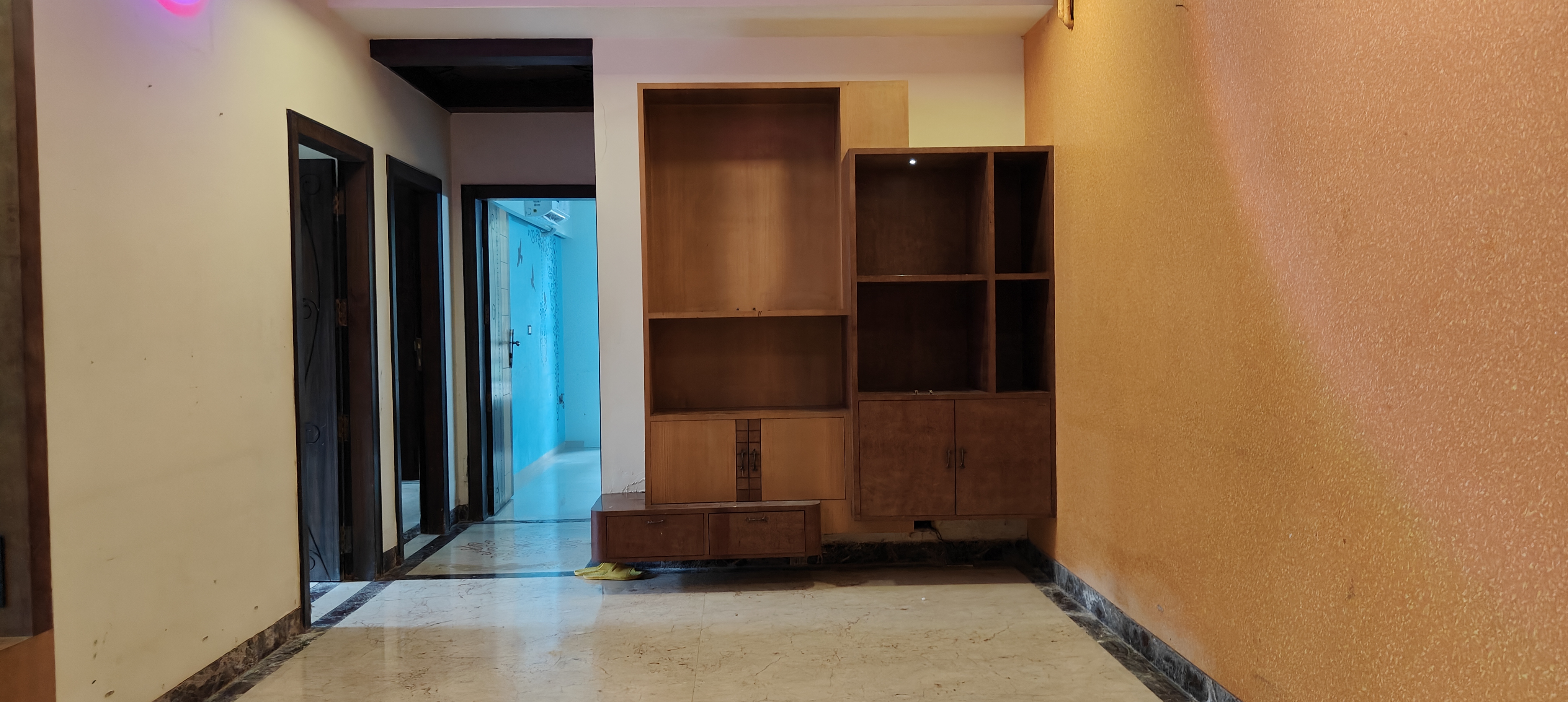 2.5 BHK Apartment For Rent in Oberoi Springs