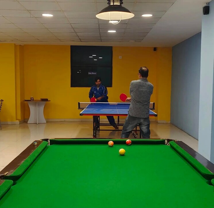 Room, sector 70 Pg For Boys & Girls In Sector 70 8692167