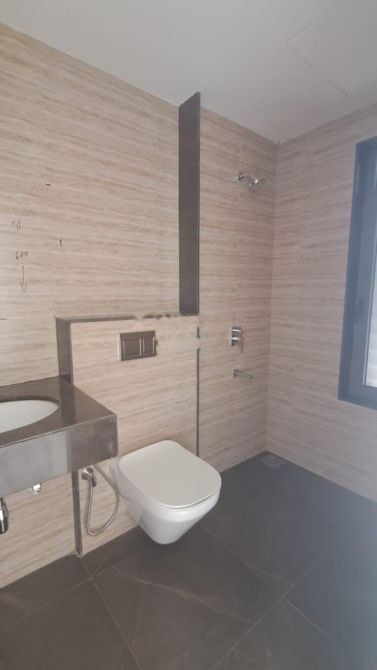 Bathroom, lodha-vista 2 Bedroom 857 Sq.Ft. Apartment In Lower Parel Mumbai 8692154