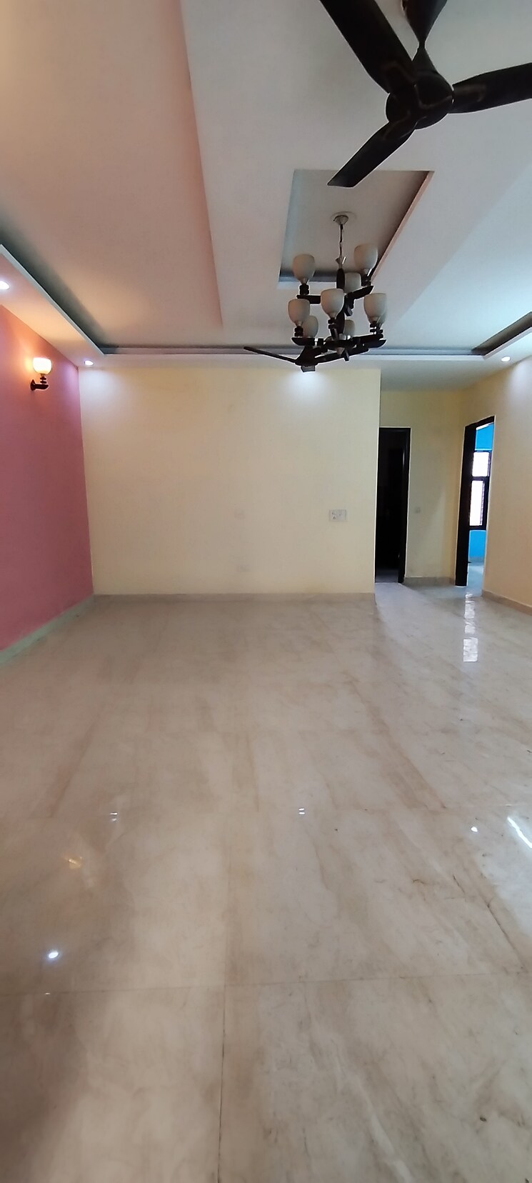 Room, green fields colony 3 Bedroom 225 Sq.Yd. Builder Floor In Green Fields Colony Faridabad 8692161