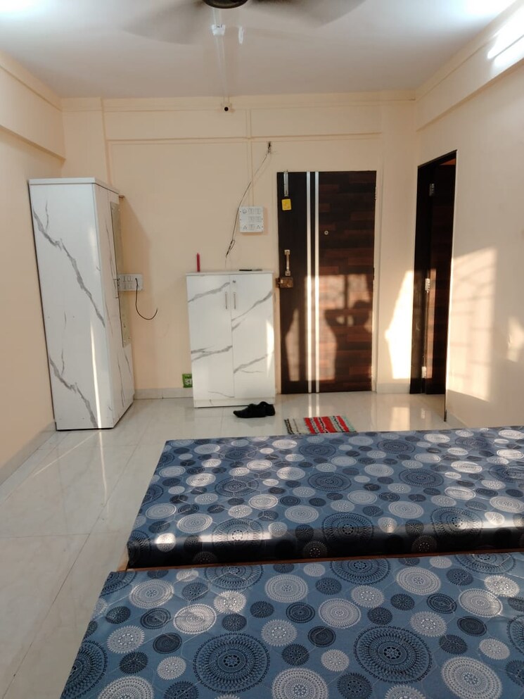 Room, thane west Pg For Girls In Thane West 8692326