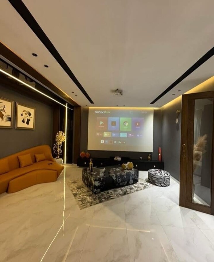  Parking, sector 32 4 Bedroom 4050 Sq.Ft. Builder Floor In Sector 32 Faridabad 8692315