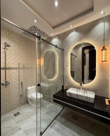 Building Lobby in 4 BHK Builder Floor at Sector 32 – for Sale