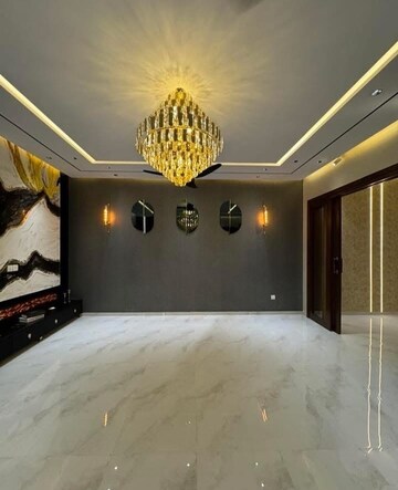 Kitchen in 4 BHK Builder Floor at Sector 32 – for Sale