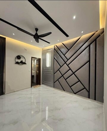Kitchen in 4 BHK Builder Floor at Sector 32 – for Sale