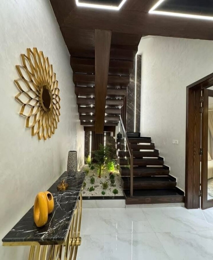 undefined, sector 32 4 Bedroom 4050 Sq.Ft. Builder Floor In Sector 32 Faridabad 8692315