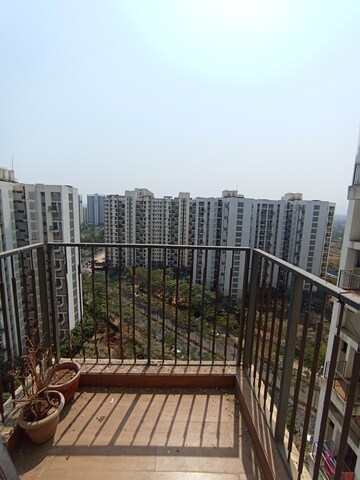 2 BHK Apartment For Rent in Lodha Lakeshore Greens, Dombivli East