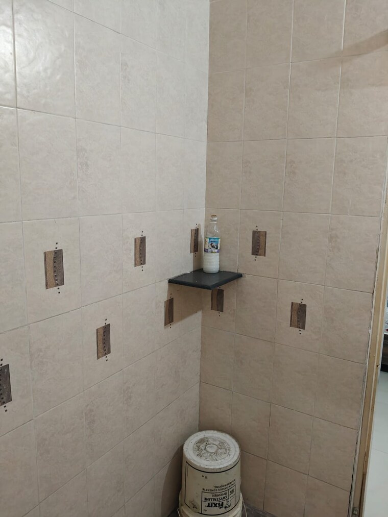 Bathroom, preet vihar 4 Bedroom 2250 Sq.Ft. Builder Floor In Preet Vihar Delhi 8692353