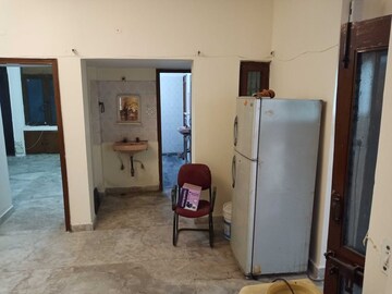  3 BHK Builder Floor at Preet Vihar – for Sale